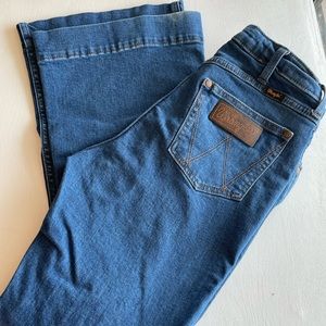Womens Wrangler trouser/flare Jean
